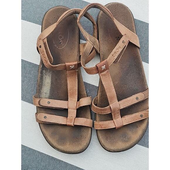 Taos Trophy 2 Sandals Women's Size 10 Brown Leather Strappy Comfort Walking - Picture 14 of 15